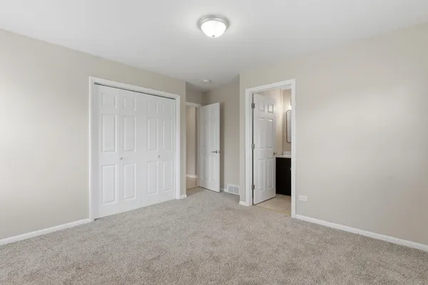 $267,500 | 796 East 163rd Street, South Holland, IL 60473