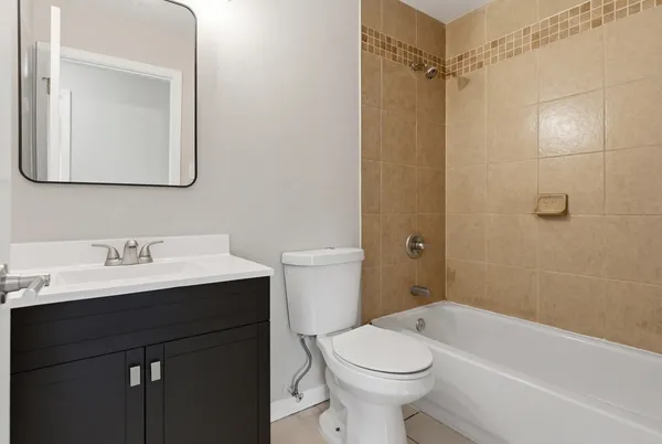 $267,500 | 796 East 163rd Street, South Holland, IL 60473
