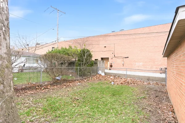 $267,500 | 796 East 163rd Street, South Holland, IL 60473