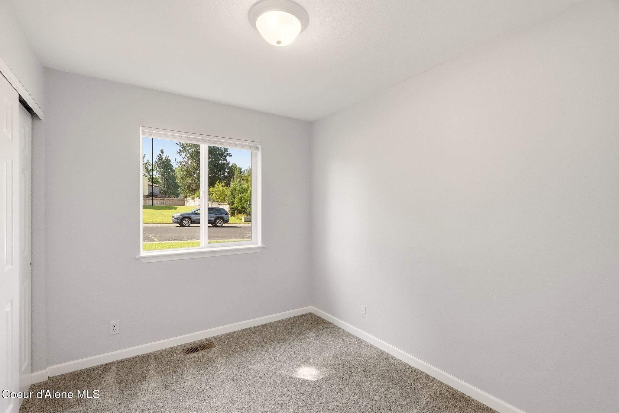 2795 North Rawhide Ridge Road Post Falls, ID 83854 - Photo 21 of 43 Bedroom