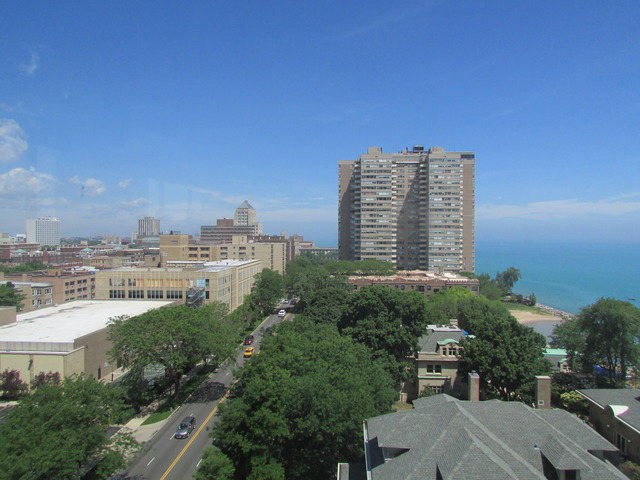 6171 North Sheridan Road, Unit 1001 Chicago, IL 60660 - Photo 5 of 12