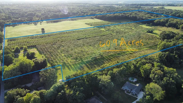 $537,000 | 44702 B 56th Avenue, Paw Paw, MI 49079