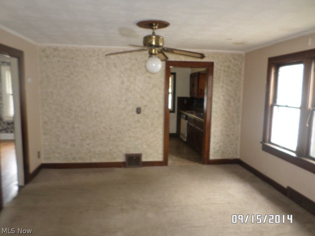 12539 North Road Cleveland, OH 44111 - Photo 5 of 11 Gallery Image 5