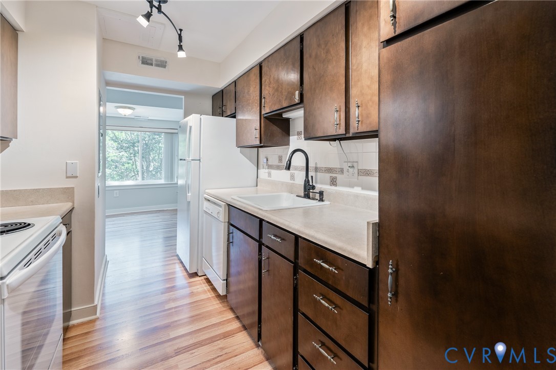 1505 Thistle Road, Unit 204 Henrico, VA 23238 - Photo 20 of 61