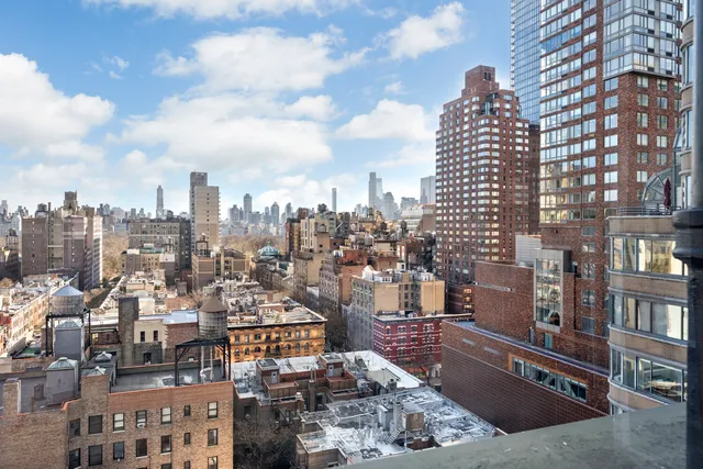 $3,450 | 140 West 69th Street, Unit PH1 | Upper West Side