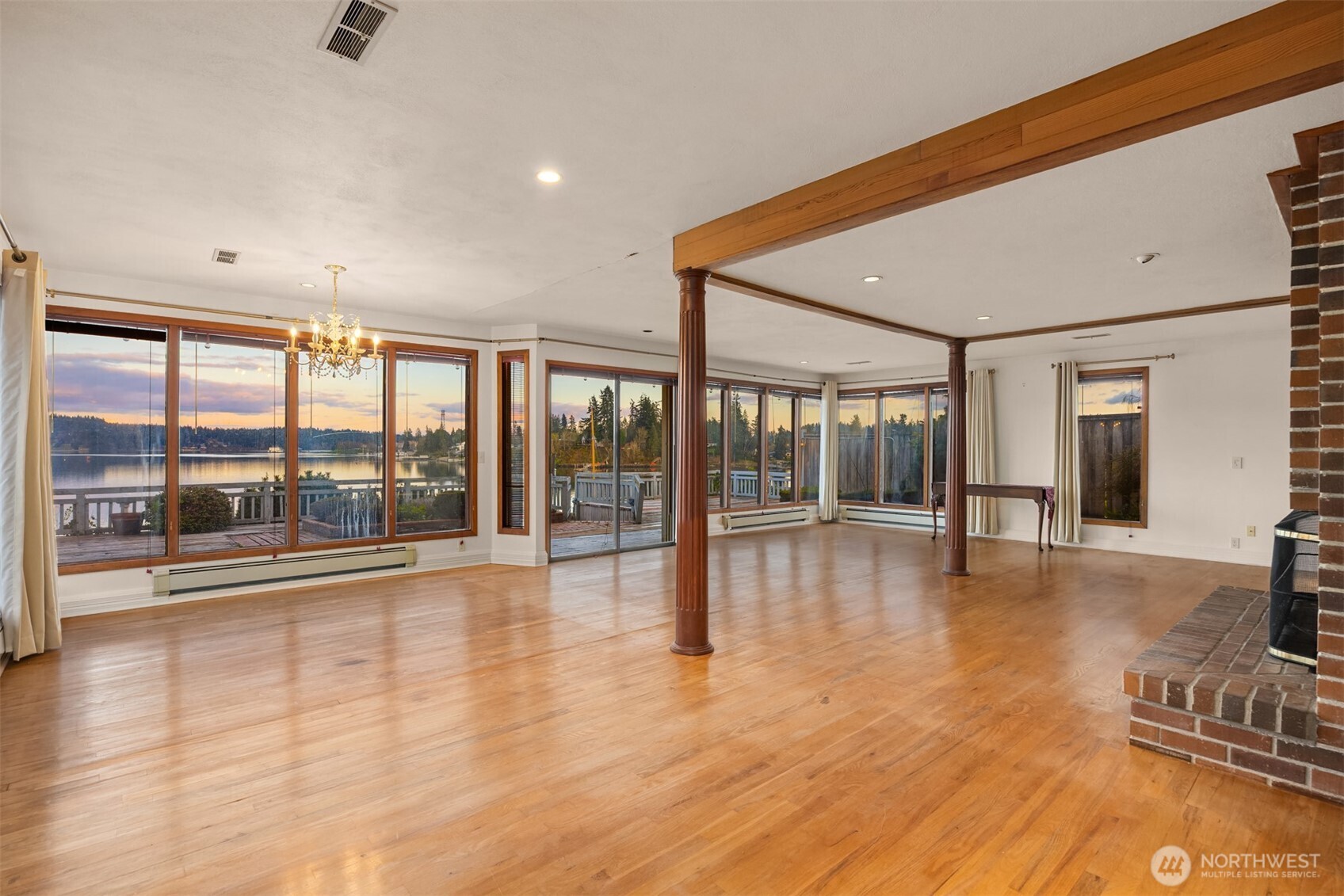 15762 Virginia Point Road Northeast Poulsbo, WA 98370 - Photo 11 of 26 Gallery Image 11