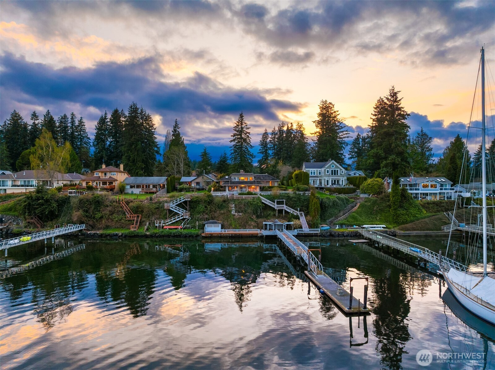 15762 Virginia Point Road Northeast Poulsbo, WA 98370 - Photo 17 of 26 Gallery Image 17