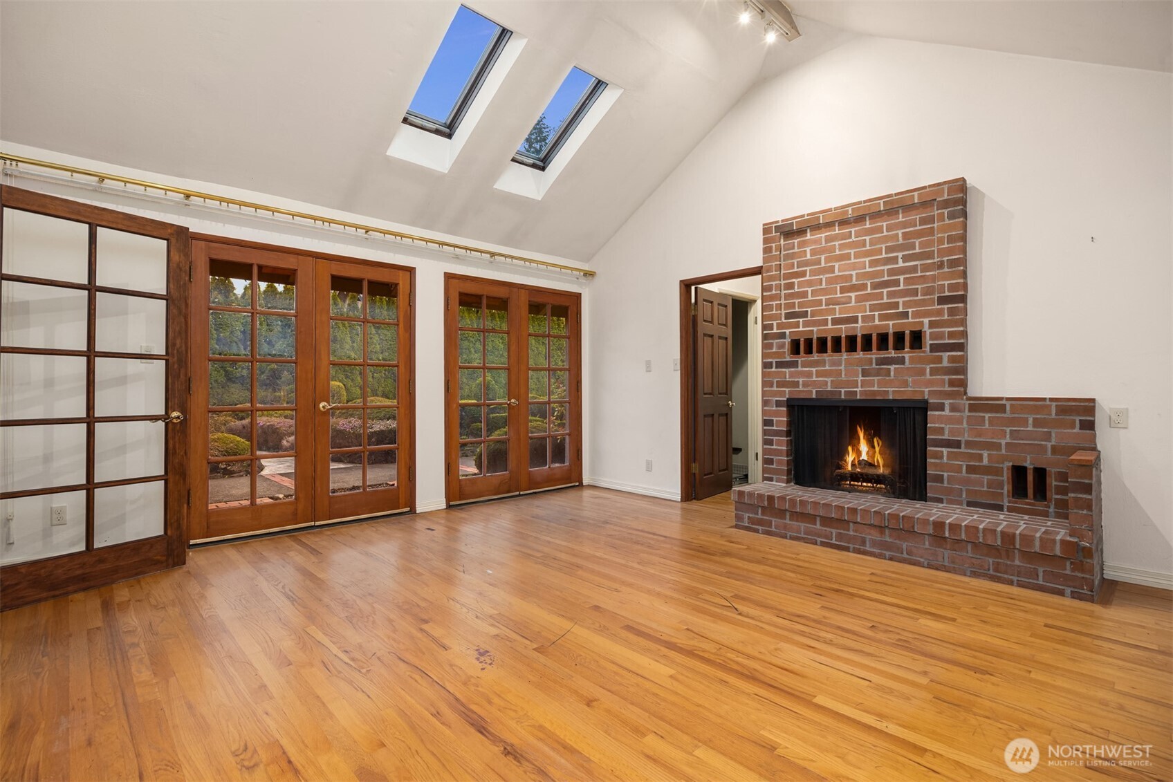 15762 Virginia Point Road Northeast Poulsbo, WA 98370 - Photo 7 of 26 Gallery Image 7