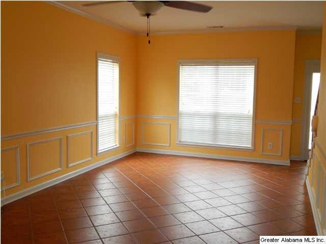 131 Crestmont Lane Pelham, AL 35124 - Photo 7 of 31