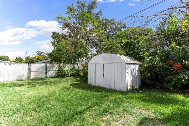 $555,000 | 2632 Derbyshire Road, Maitland, FL 32751