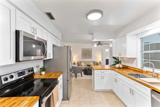 $555,000 | 2632 Derbyshire Road, Maitland, FL 32751