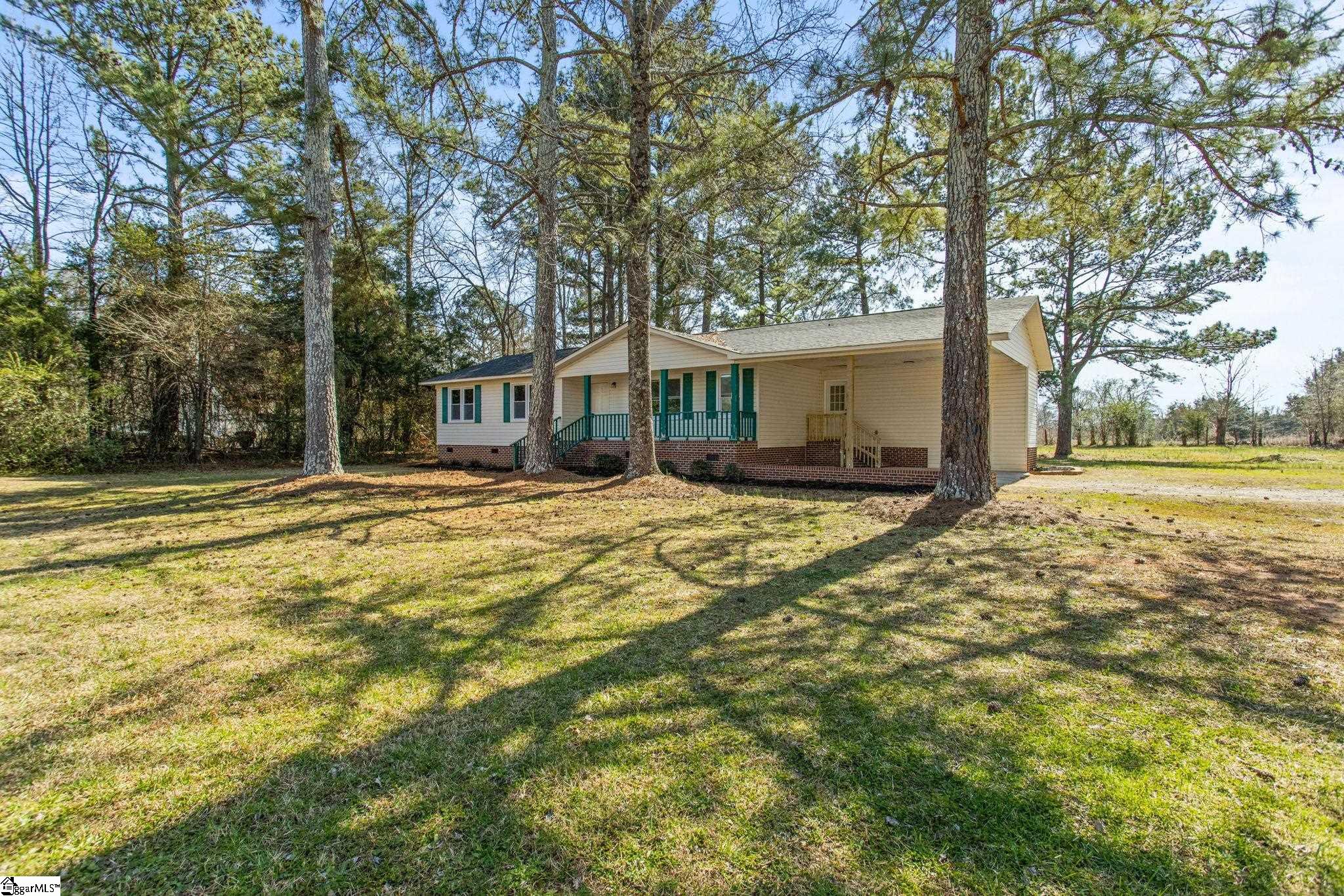 364 Sullivan Road Laurens, SC 29360 - Photo 2 of 28 Gallery Image 2