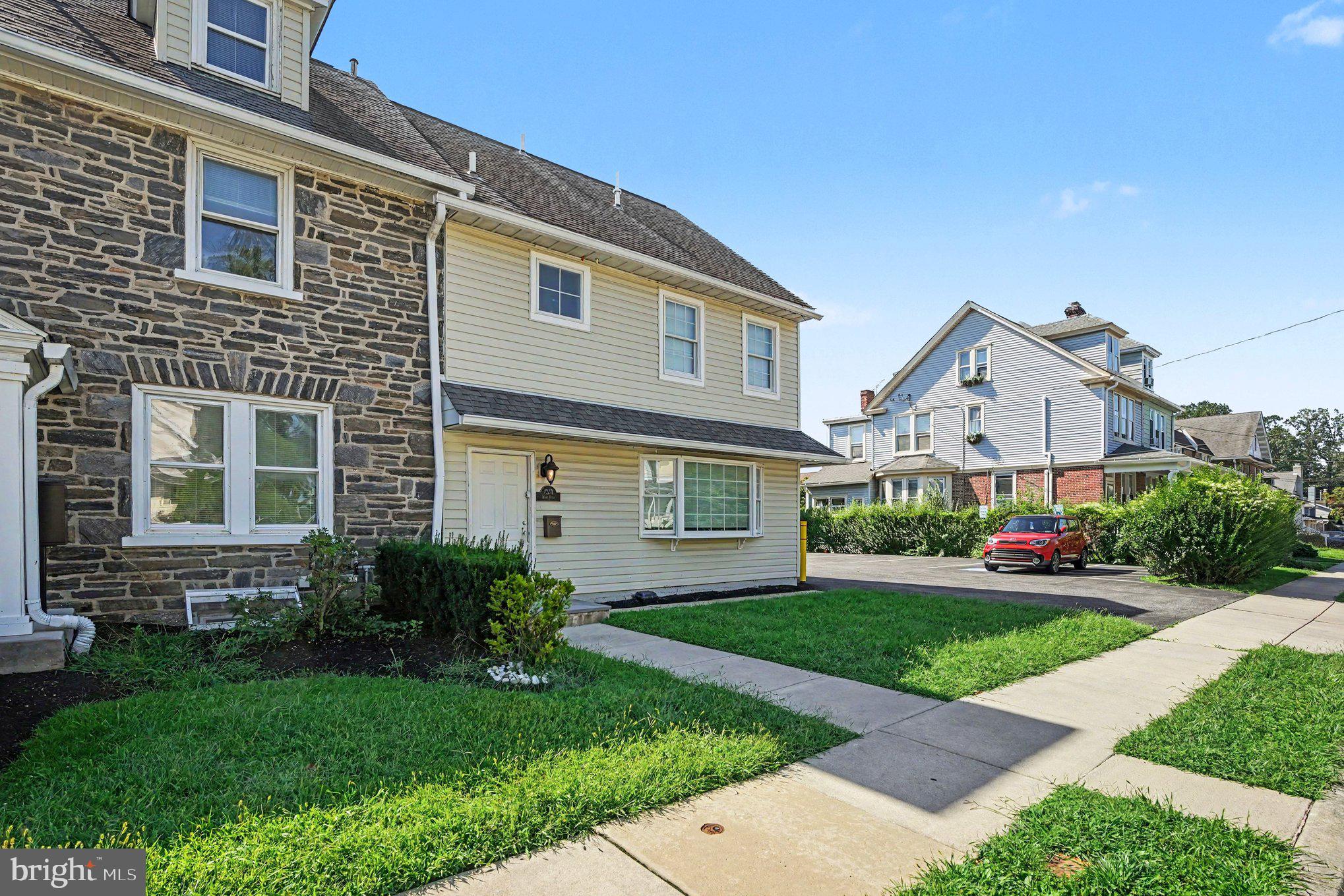 812 Darby Road Havertown, PA 19083 - Photo 3 of 26 Gallery Image 3