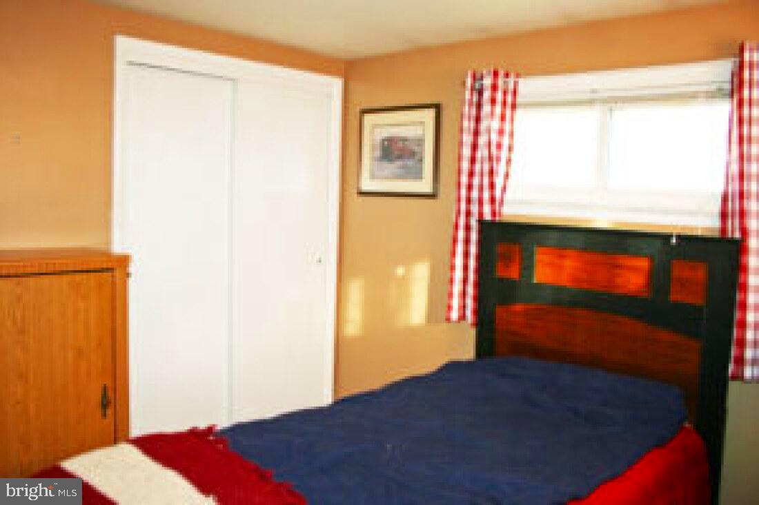 828 Weavertown Road Lebanon, PA 17046 - Photo 21 of 38 a bedroom with a bed and a window