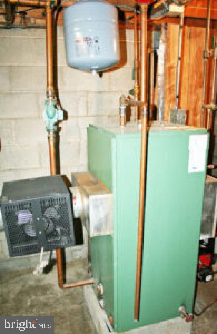 828 Weavertown Road Lebanon, PA 17046 - Photo 35 of 38