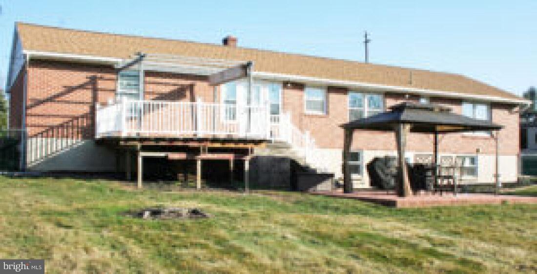 828 Weavertown Road Lebanon, PA 17046 - Photo 6 of 38