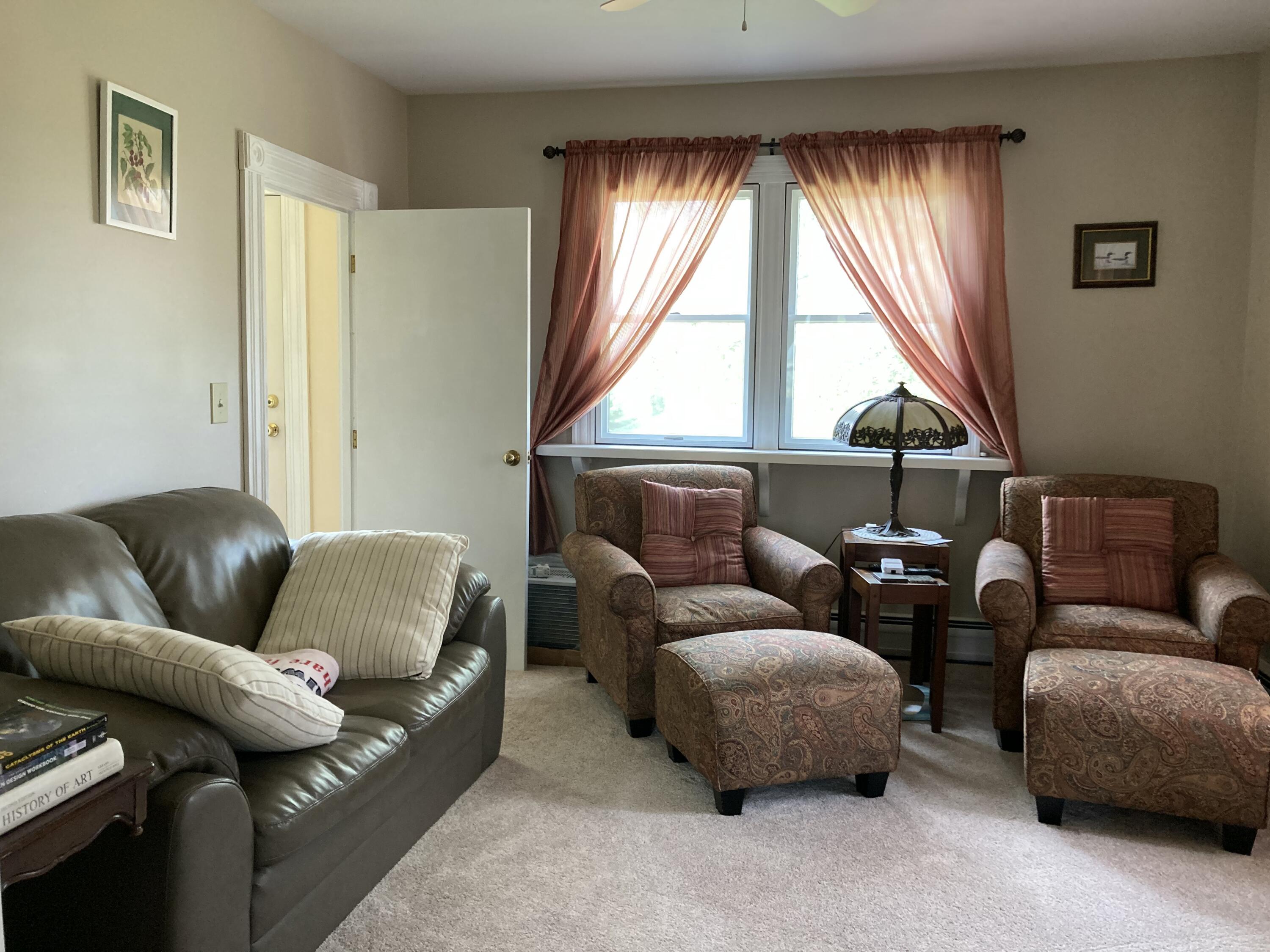 462 Kansas Road Milbridge, ME 04658 - Photo 9 of 63 First floor den.