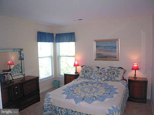 14418 Picket Oaks Road Centreville, VA 20121 - Photo 24 of 30 Bedroom
