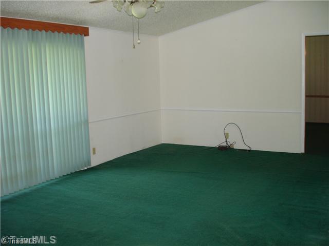 416 Allen Road Mocksville, NC 27028 - Photo 7 of 16 Living Room.