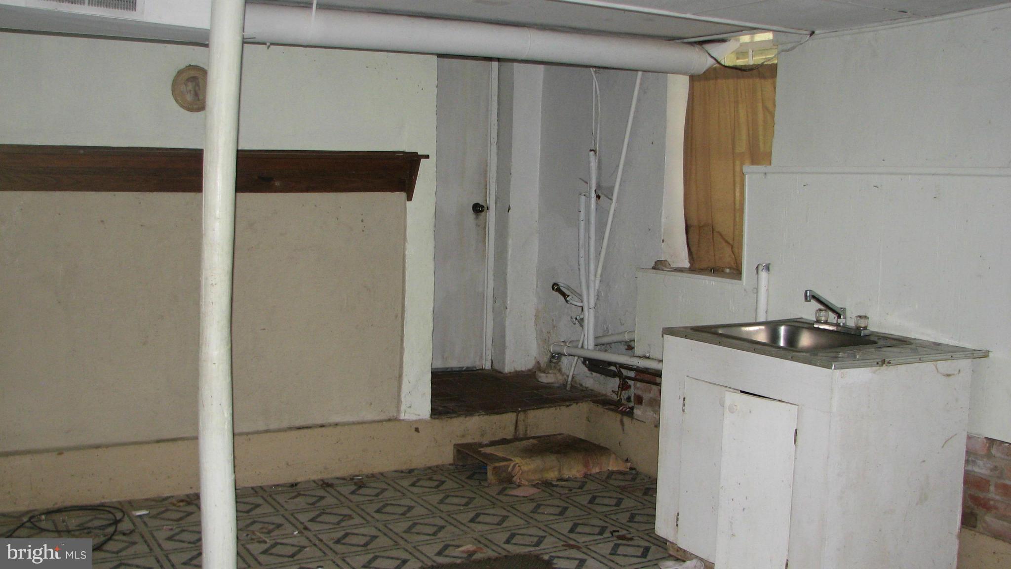 29 Walnut Street Middletown, MD 21769 - Photo 25 of 30 Interior (General)