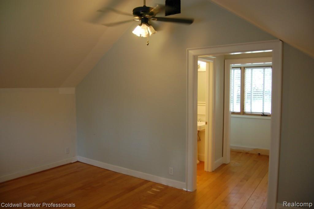 32860 Haverford Road Franklin, MI 48025 - Photo 17 of 29