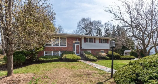 $699,999 | 37 Himoor Circle, Randolph, MA 02368