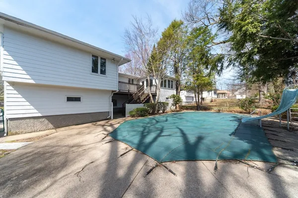 $699,999 | 37 Himoor Circle, Randolph, MA 02368