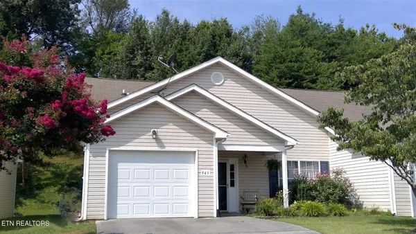 $1,950 | 945 Ashley Michelle Court, Farragut, TN 37934