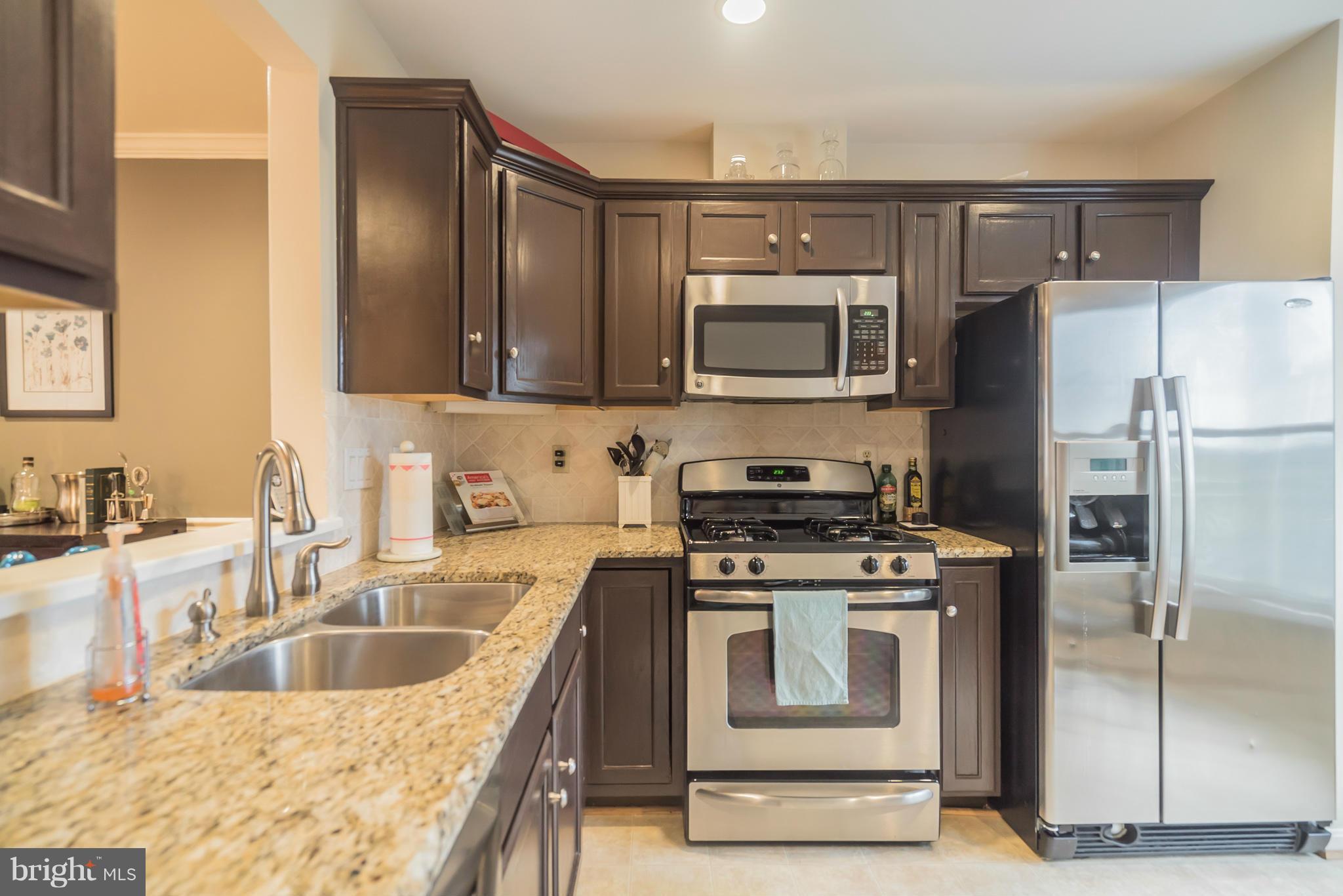 106 Ridgepoint Place Gaithersburg, MD 20878 - Photo 6 of 30 Kitchen