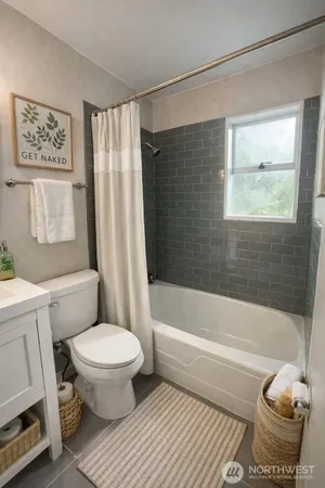 $950,000 | 901 South Grant Avenue, Tacoma, WA 98405