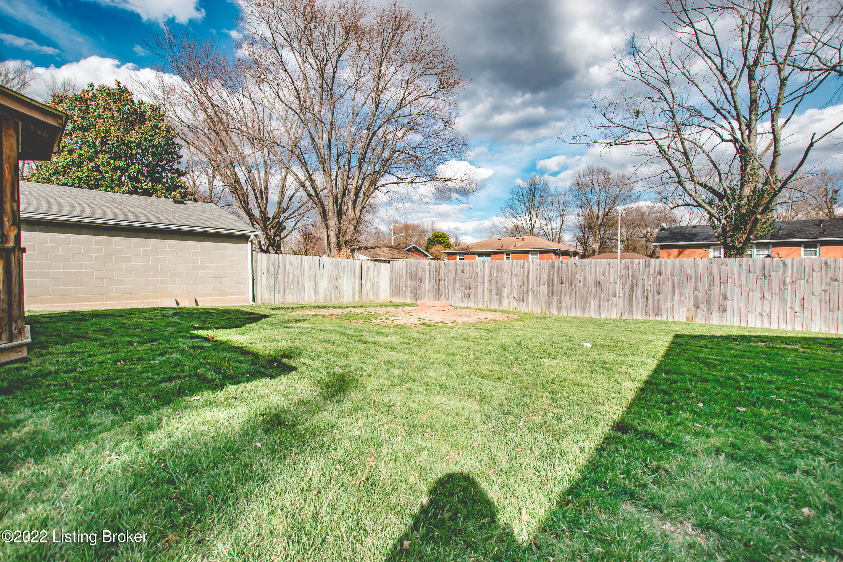 6305 Hunters Grove Road Louisville, KY 40216 - Photo 40 of 46 6305 Hunters Grove Rd-5