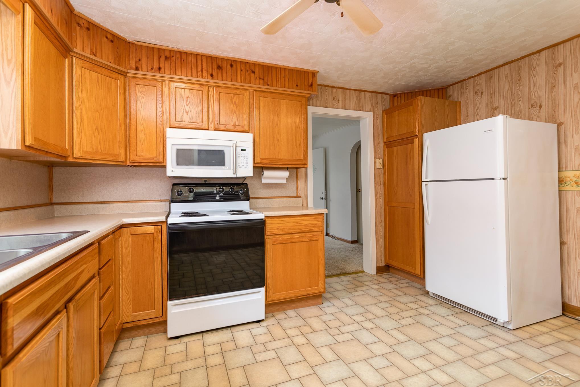 9445 E Road Burt, MI 48417 - Photo 4 of 20