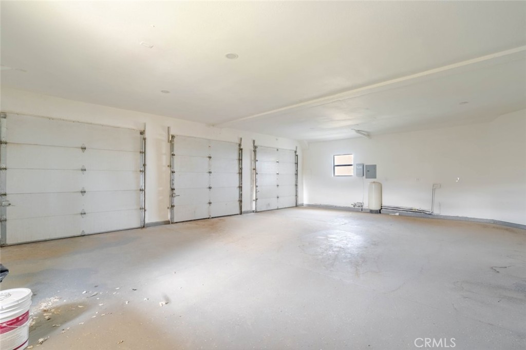 2575 Rale Drive Palmdale, CA 93550 - Photo 34 of 41 a view of empty room