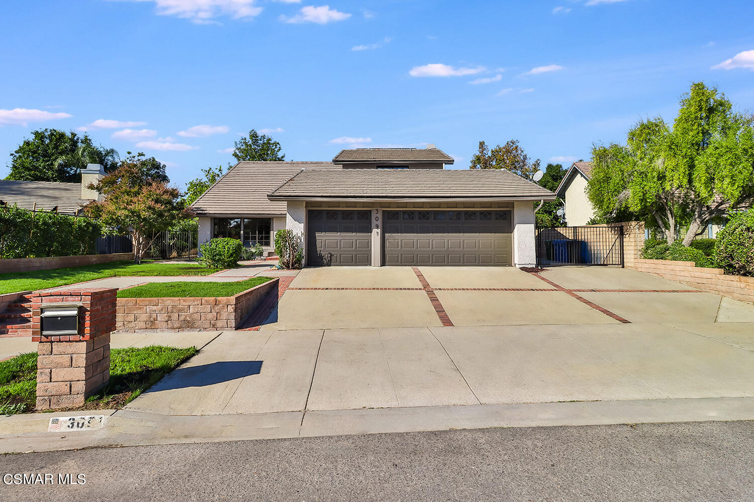 3091 Omega Avenue Simi Valley, CA 93063 - Photo 12 of 66 aFront and Entry1