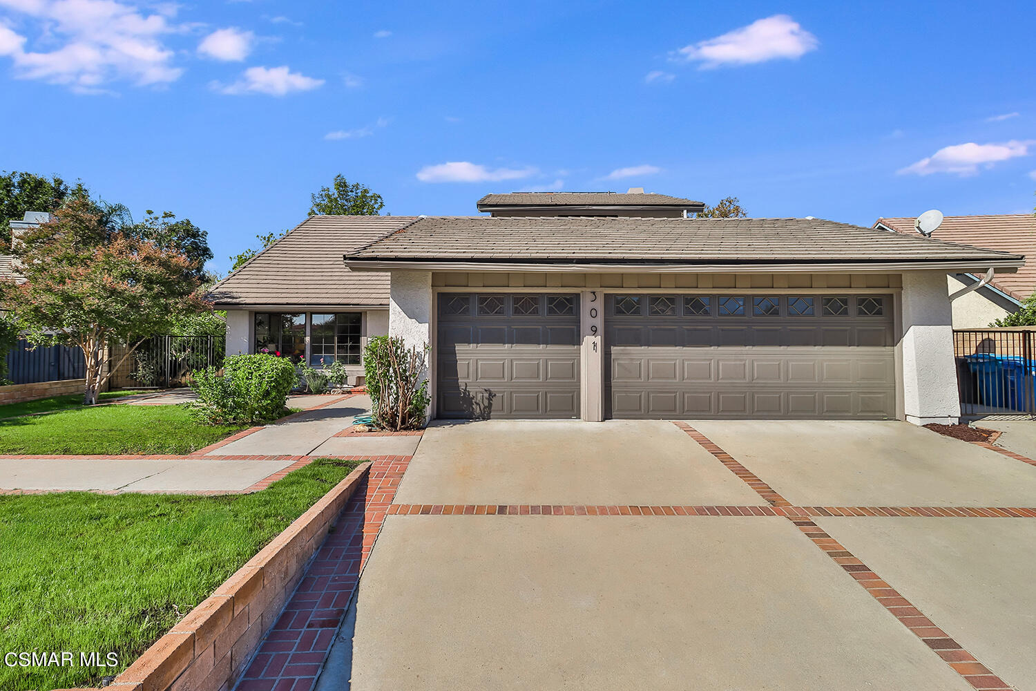 3091 Omega Avenue Simi Valley, CA 93063 - Photo 14 of 66 aFront and Entry4