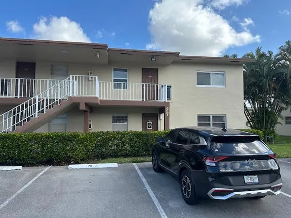 $165,000 | 7605 Northwest 5th Court, Unit 208, Margate, FL 33063