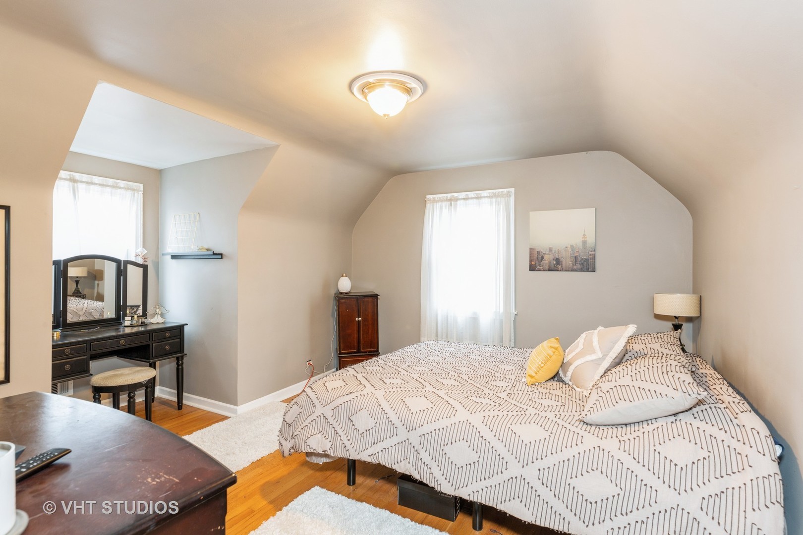 18326 Riegel Road Homewood, IL 60430 - Photo 12 of 17 a bedroom with a bed and a television