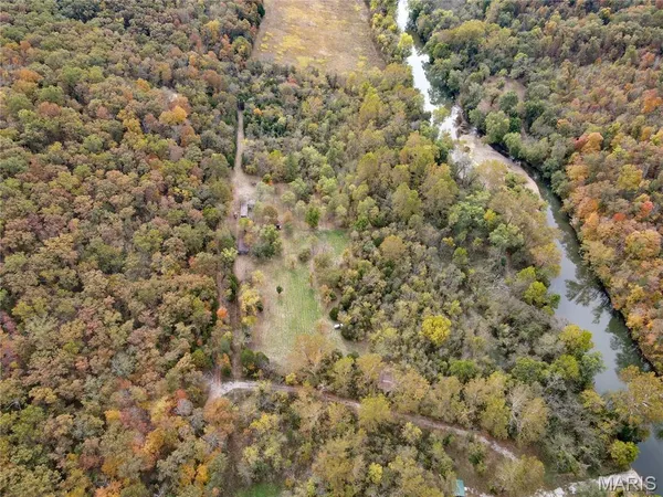 $425,000 | 14641 Engledow Springs Road, De Soto, MO 63020