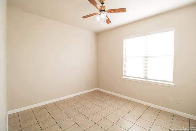 $1,150 | 530 Dukeway Drive, Unit 2, Universal City, TX 78148