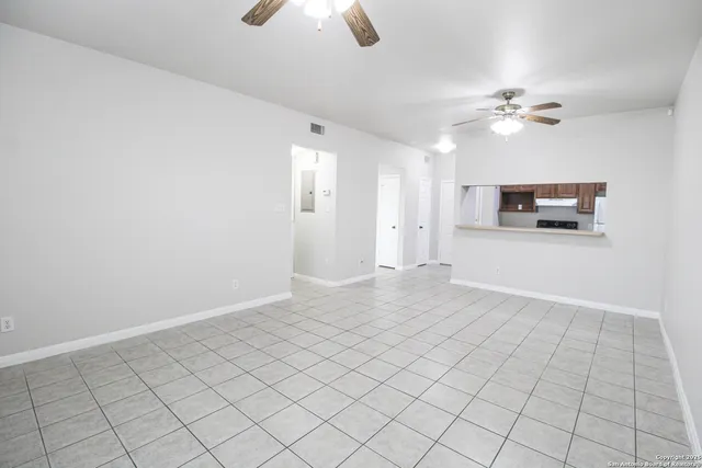 $1,150 | 530 Dukeway Drive, Unit 2, Universal City, TX 78148