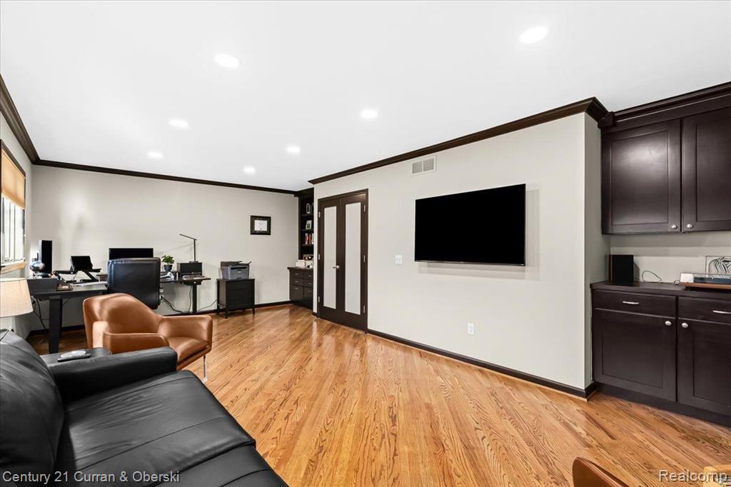 20148 Longridge Road Northville, MI 48167 - Photo 23 of 53