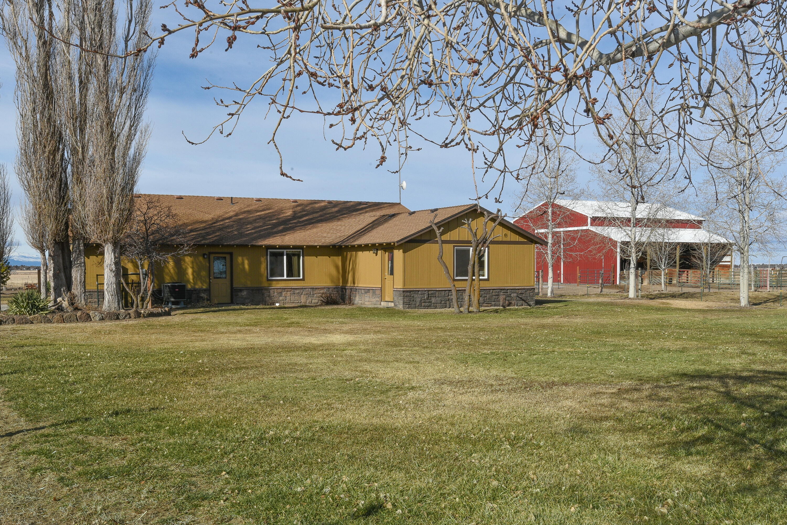 26595 Horsell Road Bend, OR 97701 - Photo 2 of 52 06 Horsell