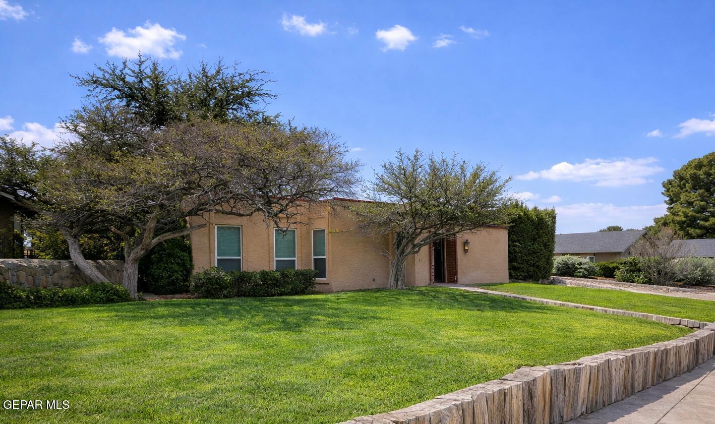 6435 Belton Road El Paso, TX 79912 - Photo 3 of 56 2