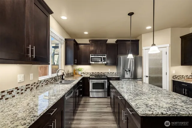 $730,000 | 27925 154th Avenue Southeast, Kent, WA 98042