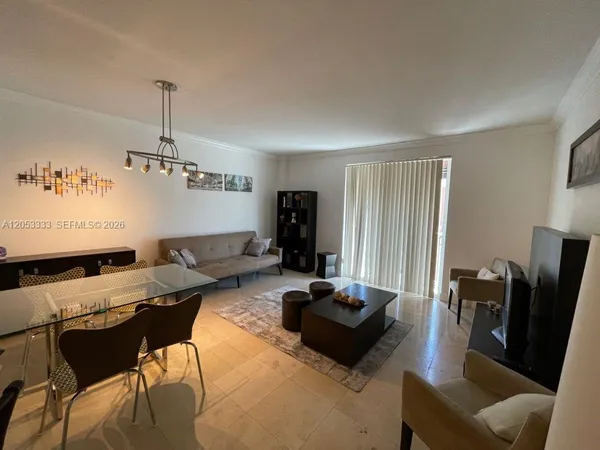 $2,550 | 7275 Southwest 89th Street, Unit B522, Miami, FL 33156