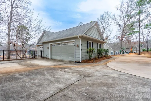 $1,350,000 | 338 PLANTATION Way, Mount Gilead, NC 27306