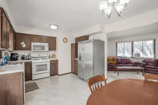 $379,000 | 16420 Lake Ridge Drive, Maple Grove, MN 55311