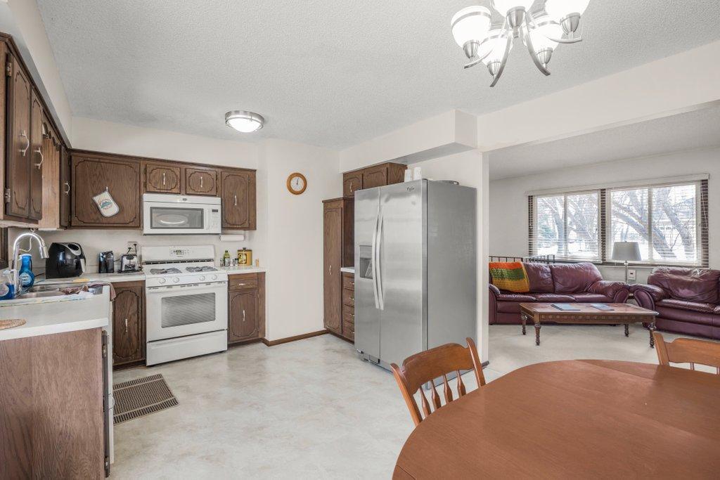 16420 Lake Ridge Drive Maple Grove, MN 55311 - Photo 21 of 36