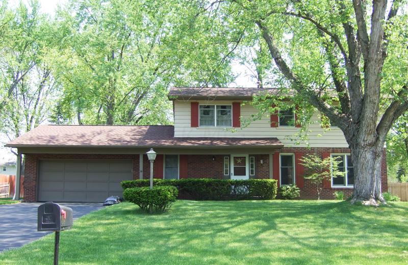 2494 Merbrook Road Columbus, OH 43235 - Photo 1 of 19 Gallery Image 1