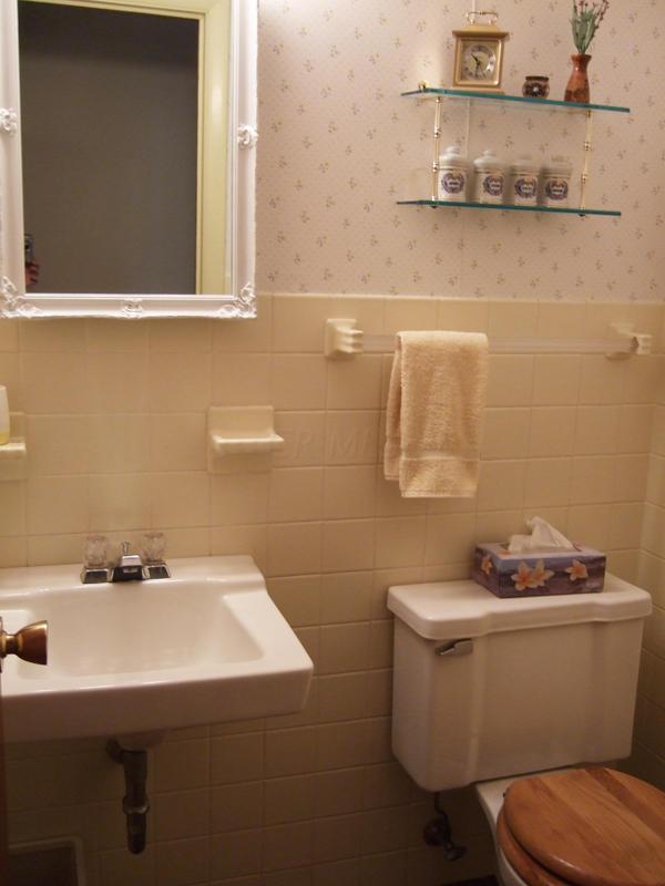 2494 Merbrook Road Columbus, OH 43235 - Photo 10 of 19 Gallery Image 10